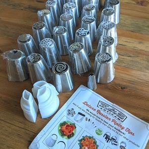 32 Piece Russian Cake Frosting Decorating Tips